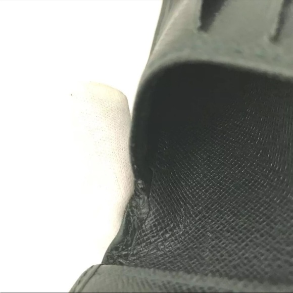 Green Louis Vuitton Taiga Porte Feuille Multiple Bifold Wallet/authentic unisex - Picture 8 of 8